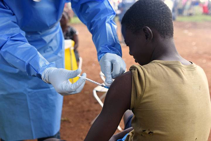Ebola Vaccine arrives in Guinea as 5 Confirmed dead