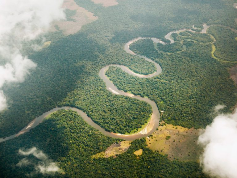 Uganda attempts to settle the Nile River dispute between Ethiopia and Egypt