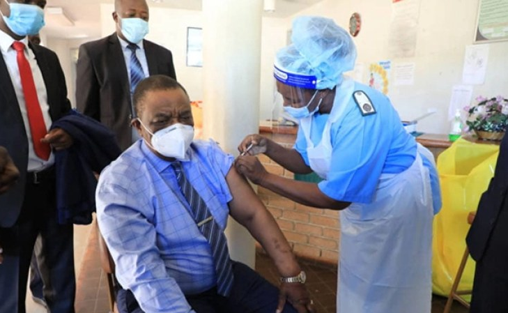 Zimbabwe orders compulsory vaccination for all Civil Servants